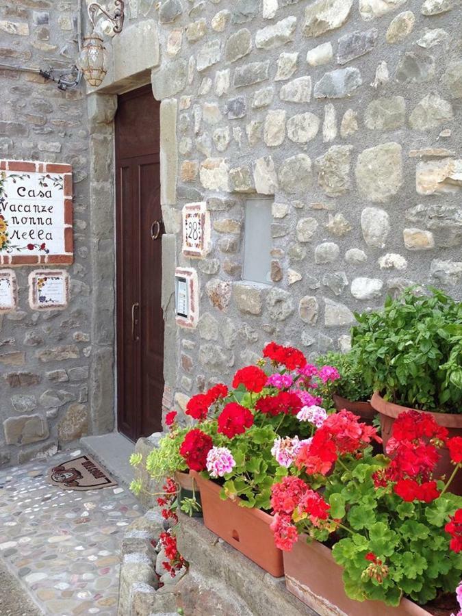Mini Appartamenti Nonna Nella Barbarasco Экстерьер фото